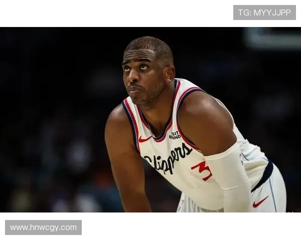 保罗适应快船角色变化努力实现生活与篮球的完美平衡